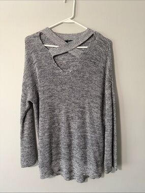 Gray Knit V-Neck Sweater with Crisscross Detail